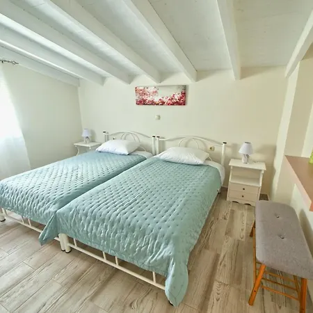 Tesoro Villa