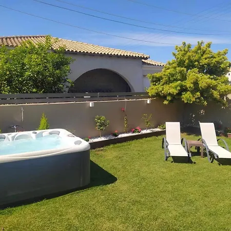 Tesoro Villa